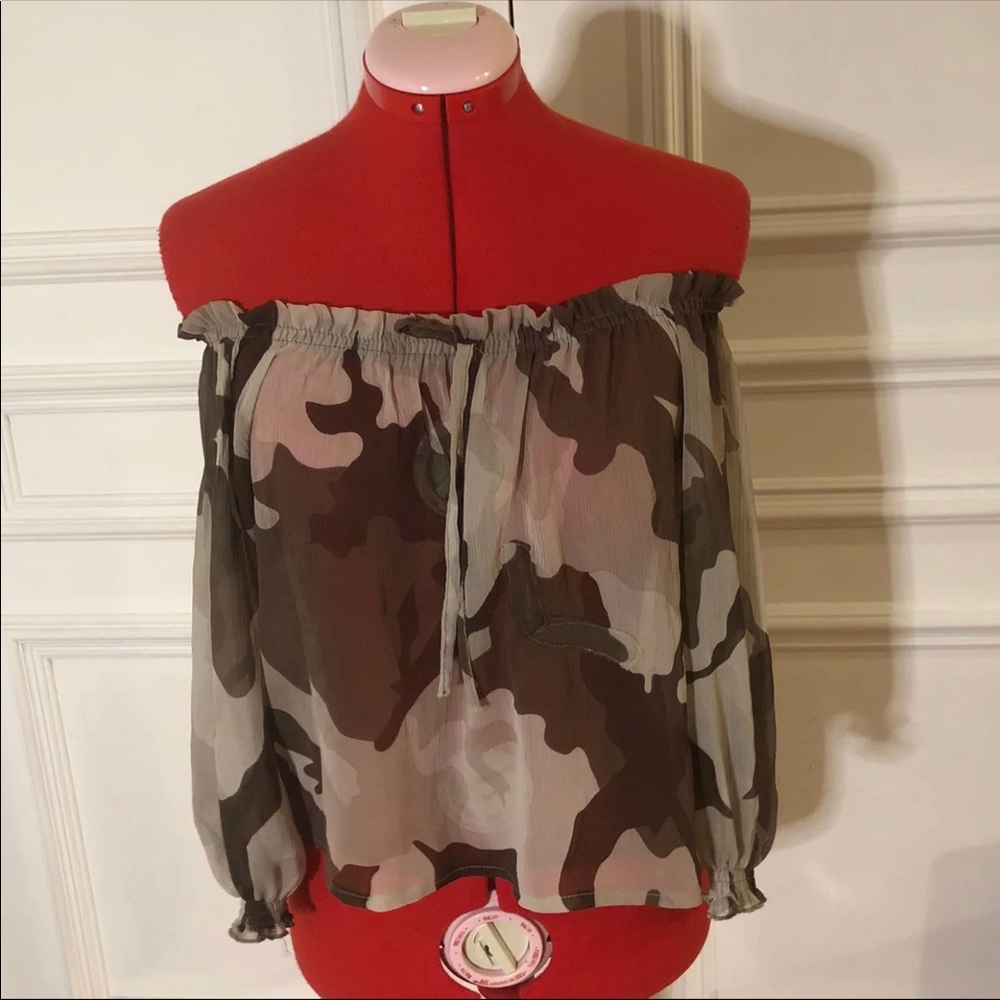Army print off shoulder blouse